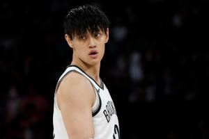 NBA中国赛或是曾凡博展现自己的最好机会 篮网目前竞争激烈且残酷