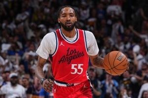 小琼斯：无论是否首发我的工作就是盯防对方箭头 然后无惧出手