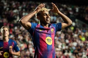 场均参与1球!本赛季亚马尔在9场比赛中,参与进球数为9个