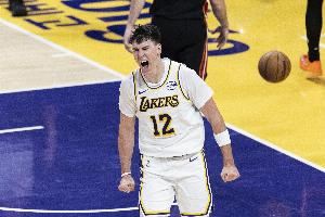 从“样样通样样松”到关键先生!拉拉维亚用全能表现回应外界质疑